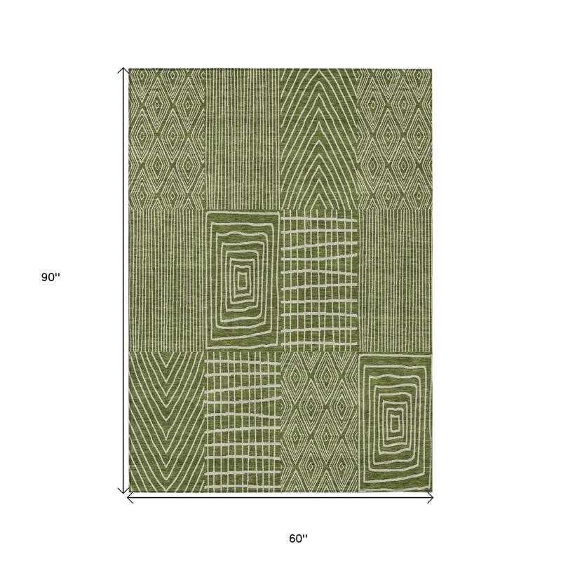 HomeRoots Geometric Transitional Rectangle Outdoor Rug