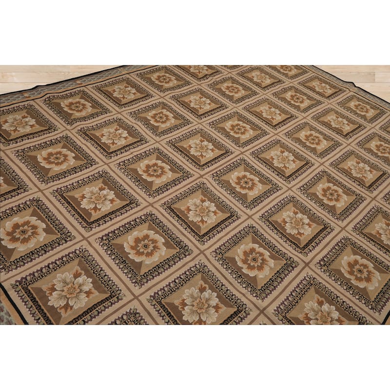 7'9''x10 Hand Woven Flatweave wool Beige French Aubusson Needlepoint Box Rug - 7' 9'' x 10'