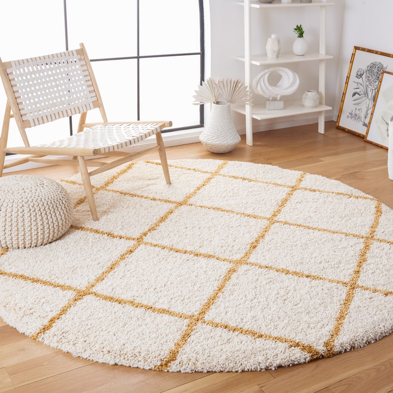 SAFAVIEH Hudson Shag Estella Diamond Trellis 2-inch Thick Rug - 4' Round - Ivory/Gold