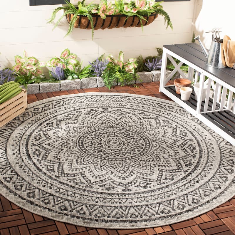 SAFAVIEH Courtyard Fran Mandala Indoor/ Outdoor Waterproof Patio Backyard Rug - 7'1 Round - Light Grey/Black