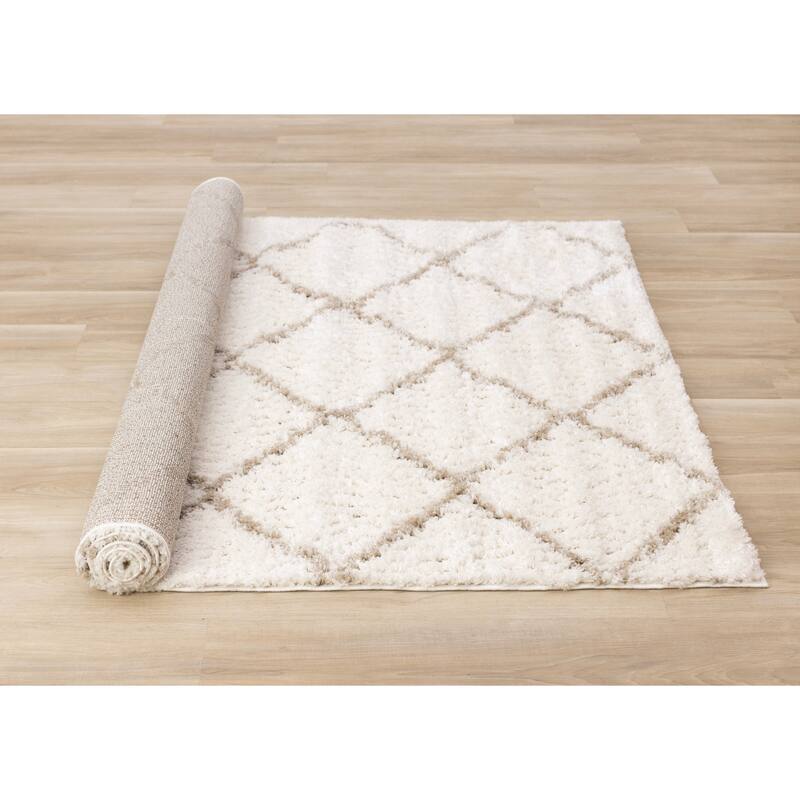 Soft Neutral Trellis Shag Area Rug in Cream Beige