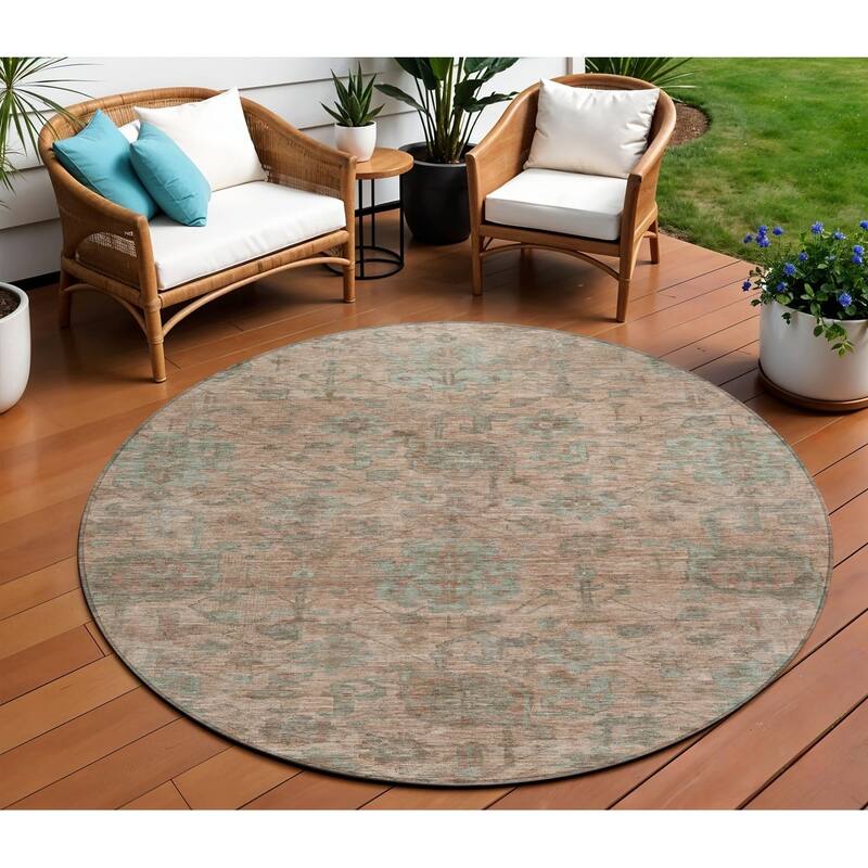 HomeRoots Damask Traditional Rectangle Outdoor Rug - 8' Round