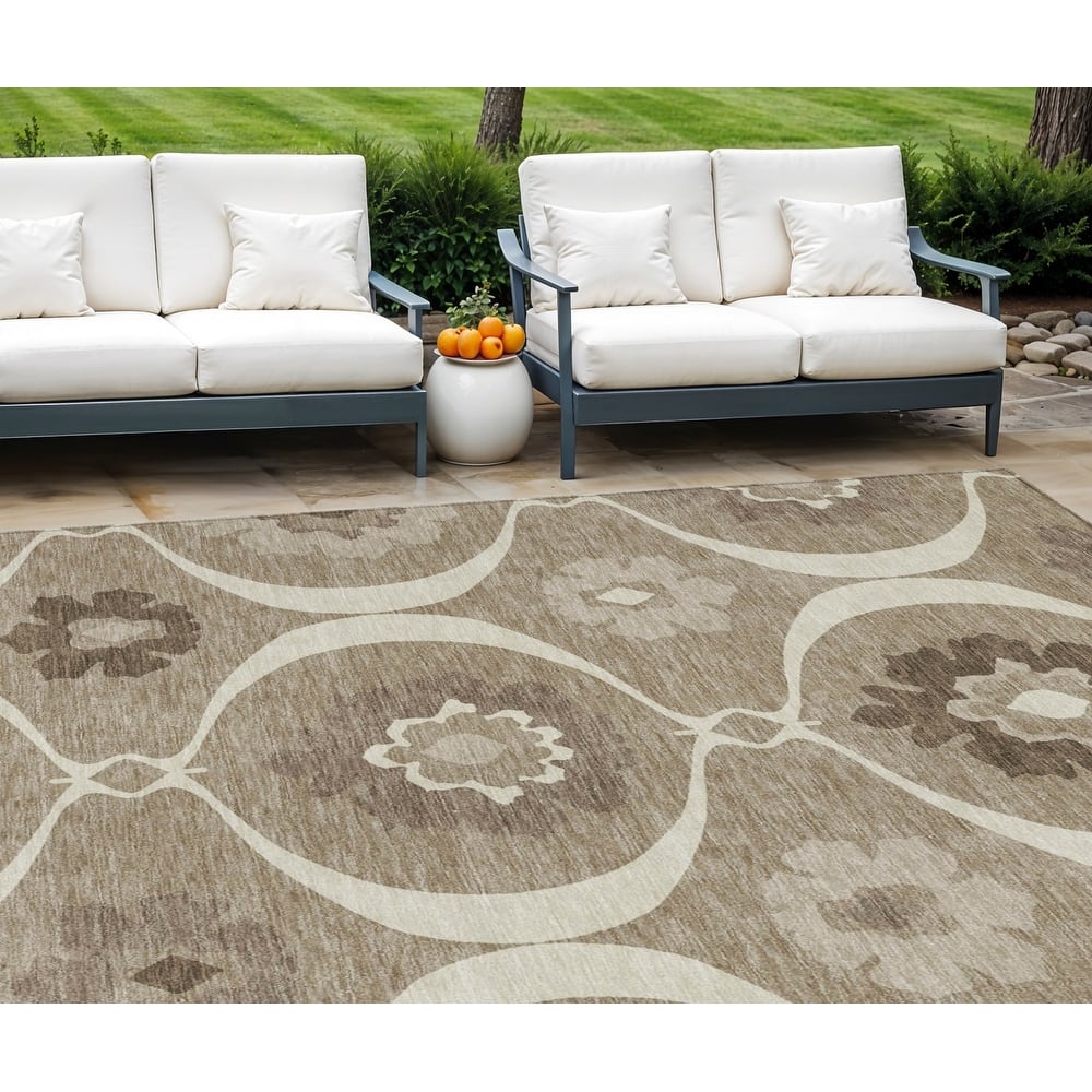 HomeRoots Medallion Transitional Rectangle Outdoor Rug
