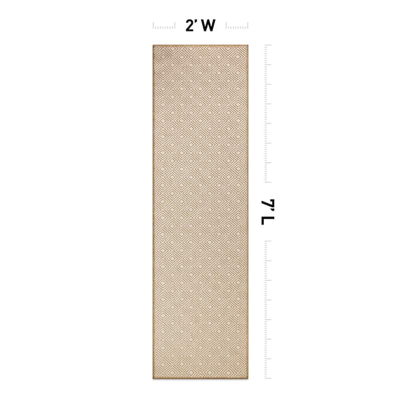 Diamond Weave Reversible Jute-Look Indoor/Outdoor Rug Reversible, Easy-Care Indoor/Outdoor Rug with Natural Fiber Look