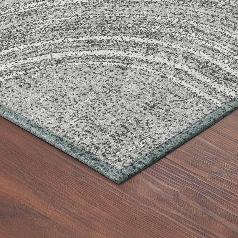 Machine Washable Indoor/ Outdoor Modern Trax Chantille Rug