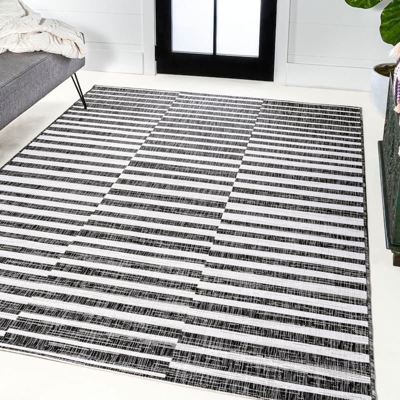JONATHAN Y Grid Modern Offset Stripe Indoor/Outdoor Area Rug