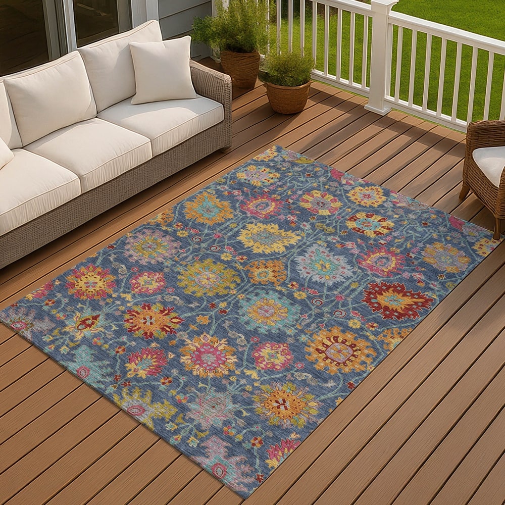Machine Washable Indoor/ Outdoor Traditional Kashan Chantille Rug