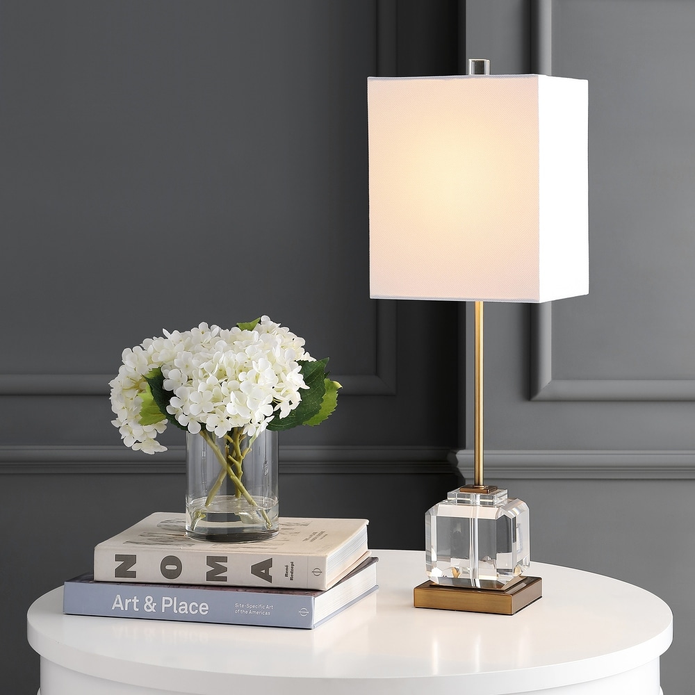 Bed bath outlet and table lamps