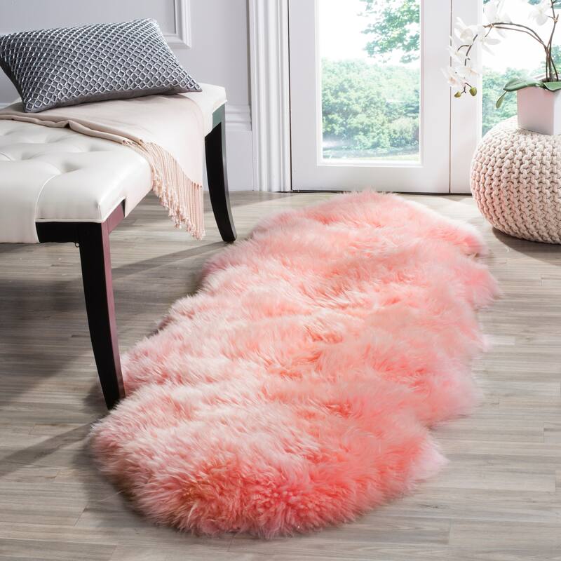 SAFAVIEH Handmade Natural Sheepskin Leanca 3.4-inch Thick Rug - 2' x 6' Runner - Solid Pink - Runner