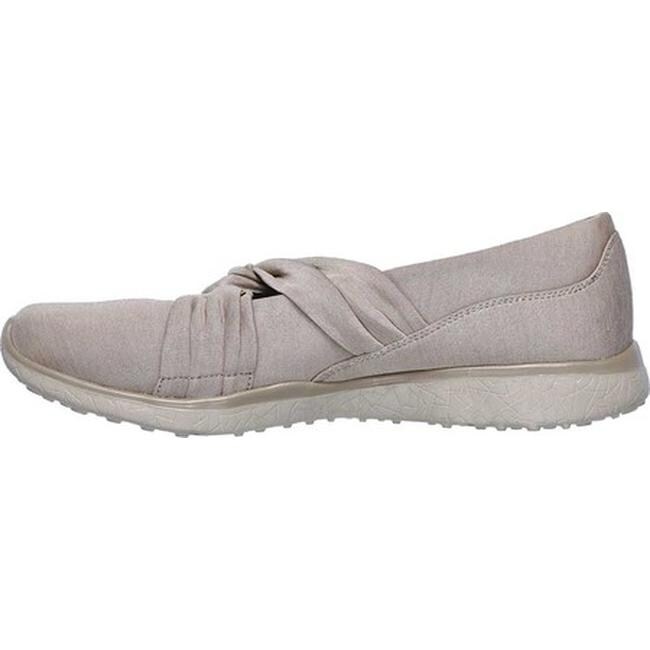 Skechers knot concerned store