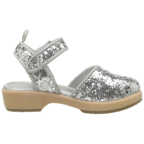 oshkosh baby girl shoes