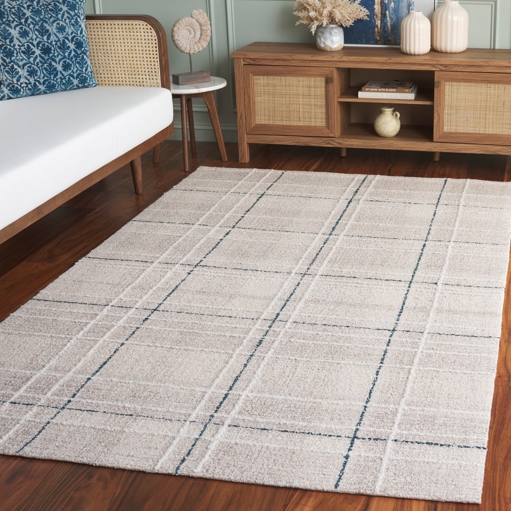 SAFAVIEH Handmade Genre Relika Wool Rug