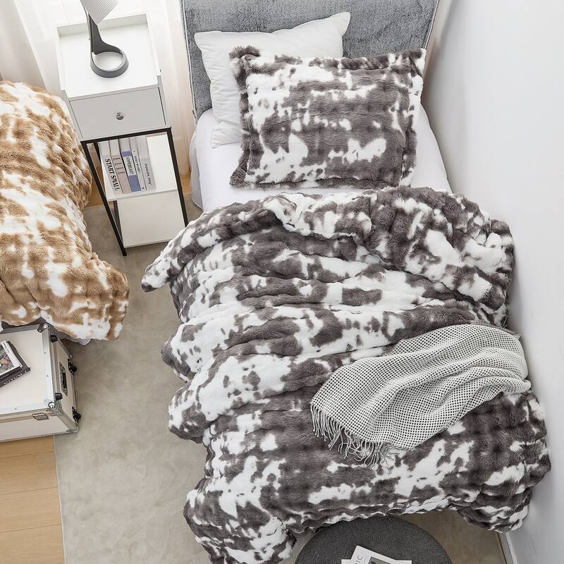 Chunky Bunny Spotty - Coma Inducer® Oversized Comforter Set