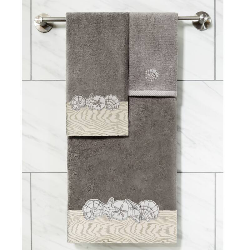 Authentic Hotel and Spa Shell Row 4 PC Towel Set