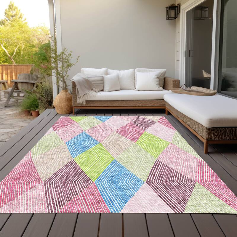 Machine Washable Indoor/ Outdoor Diamond Stripes Chantille Rug - Pink - 2'6" x 3'10"