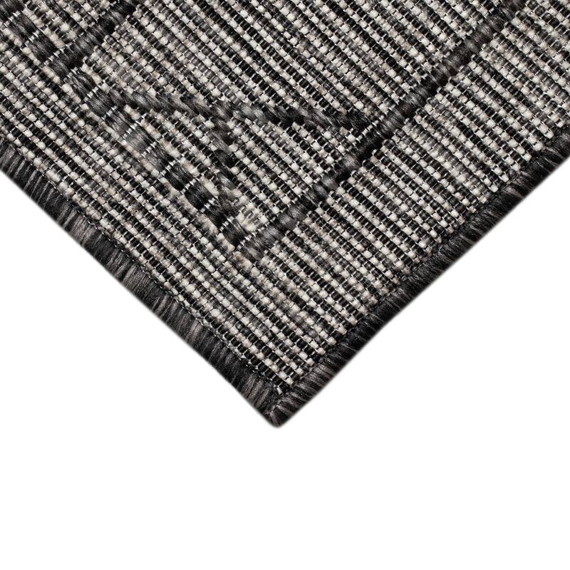 Liora Manne Carmel Pyramid Indoor/Outdoor Rug Bed Bath & Beyond
