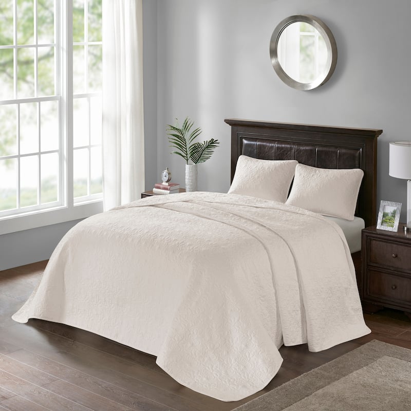 Madison Park Mansfield Reversible Oversized 3-piece Solid Texture Bedspread Quilt Set with Matching Shams - Cream - Twin