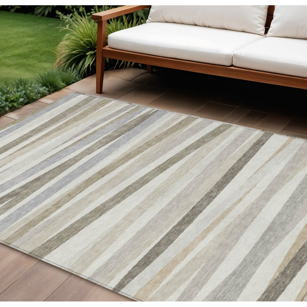 HomeRoots Striped Transitional Rectangle Outdoor Rug