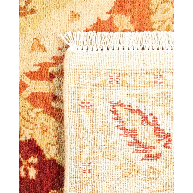 Overton Handknotted Wool Contemporary Floral Ivory Area Rug - 4' x 6'