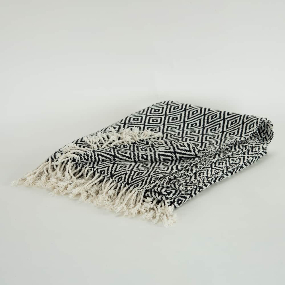 Rizzy Home Boho Geometric Throw Blanket