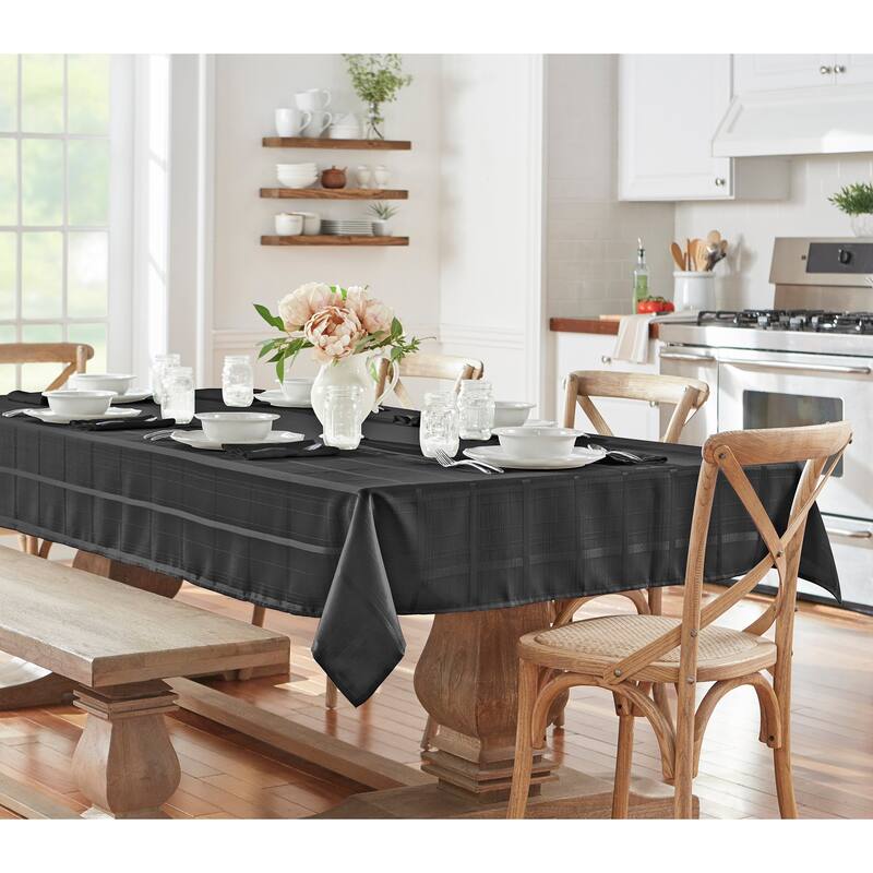 Elegance Plaid Jacquard Woven Tablecloth - 60" w x 144" l - Black