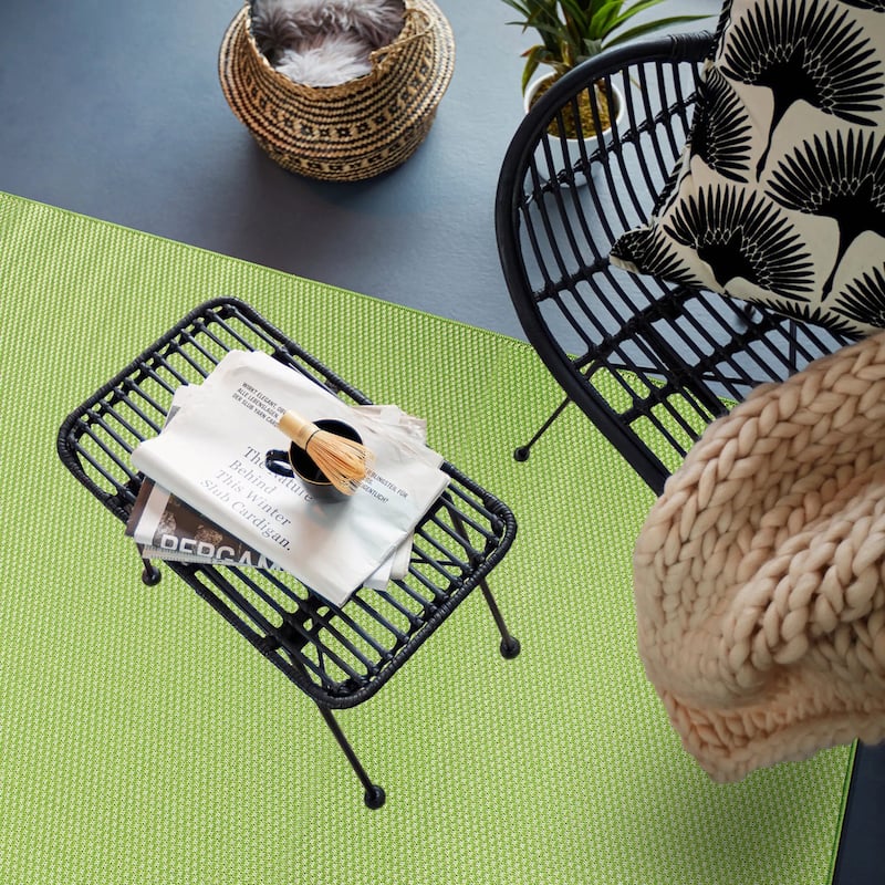 Solid Indoor/Outdoor Flatweave Waterproof Backyard Patio Area Rug