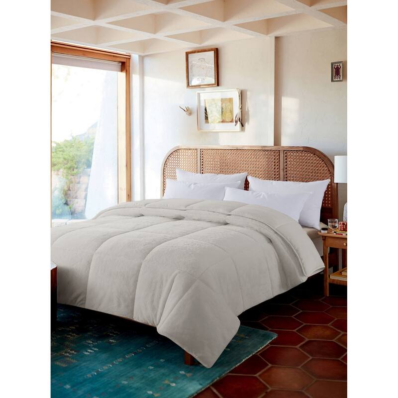 Cozy Down Alternative Reversible Comforter