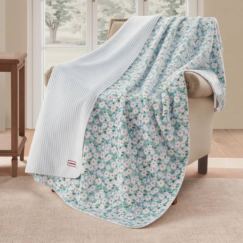 Hunter Reversible Plaid Plush Throw Blankets