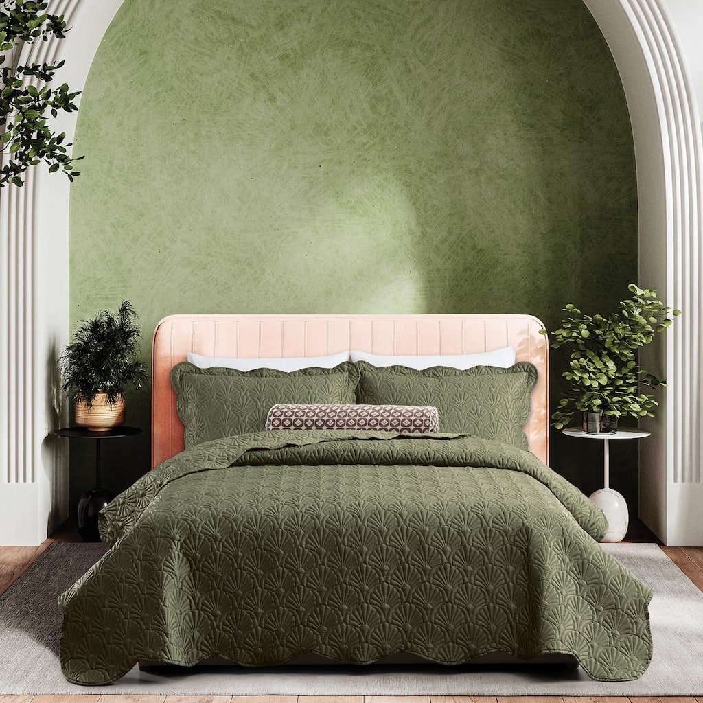 Ted Baker Deco Shell Quilt Set