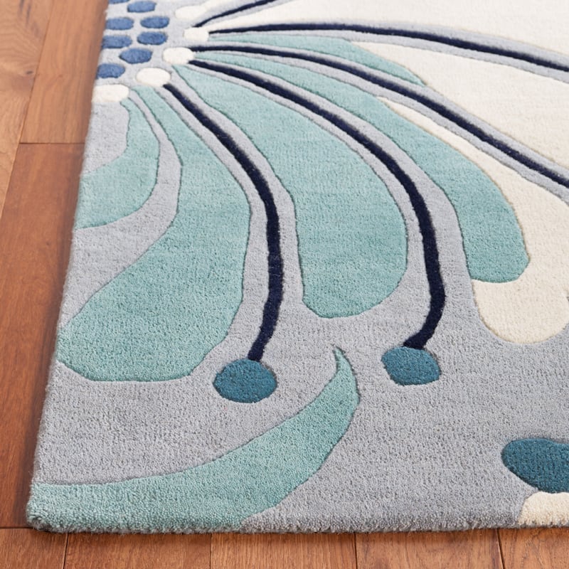 SAFAVIEH, Handmade Soho Renada Floral N.Z. Wool Rug