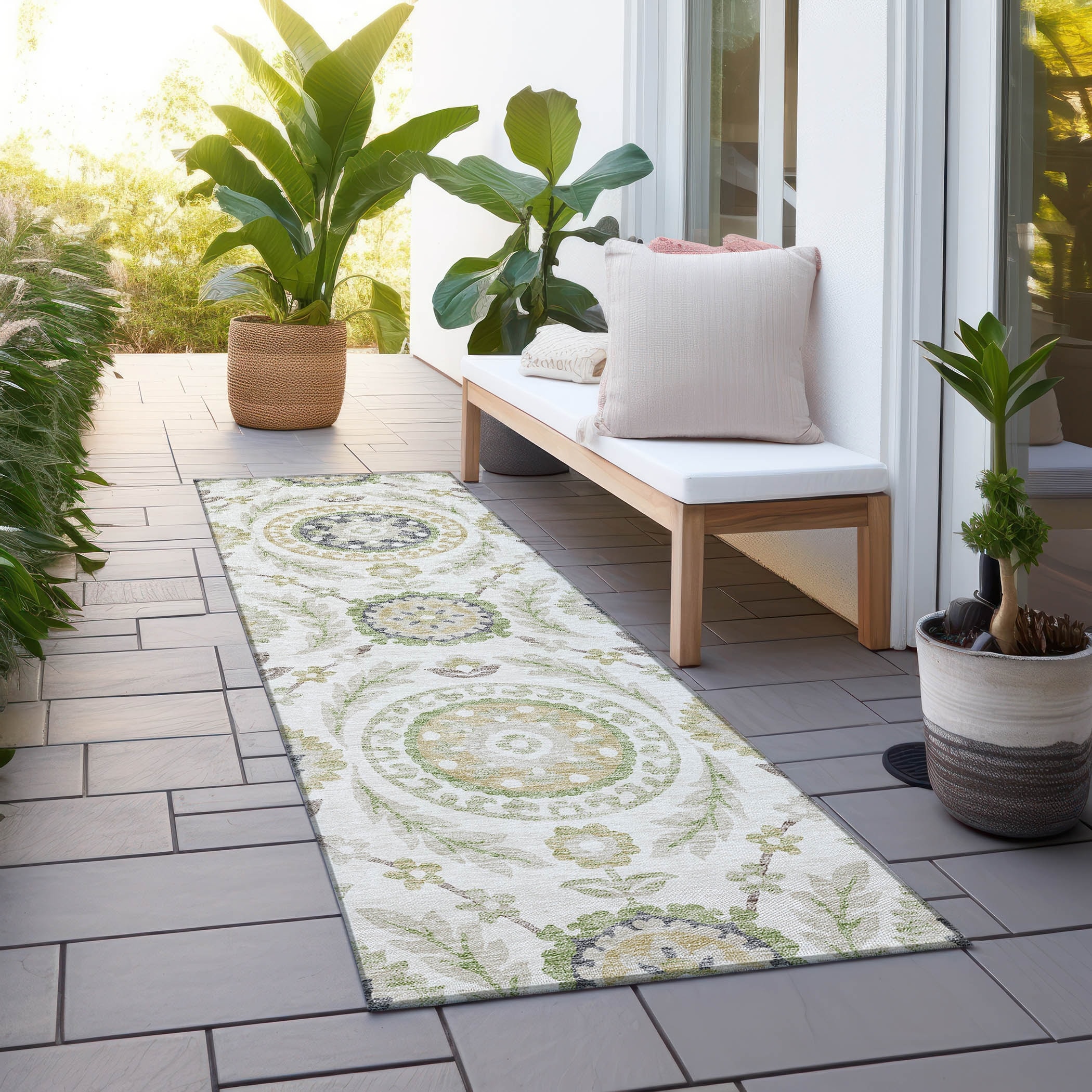 Machine Washable Indoor/ Outdoor Chantille Boho Suzani Rug