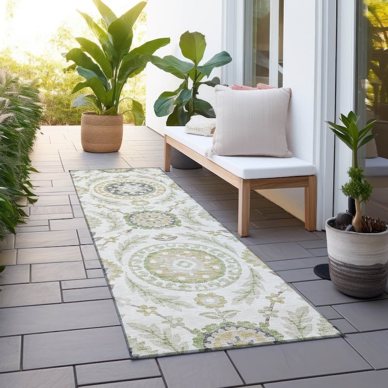 Machine Washable Indoor/ Outdoor Chantille Boho Suzani Rug - Ivory - 2'3" x 7'6"