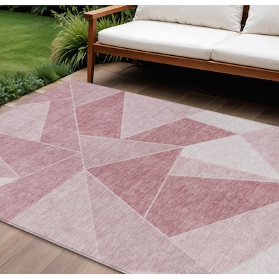 HomeRoots Geometric Transitional Rectangle Outdoor Rug