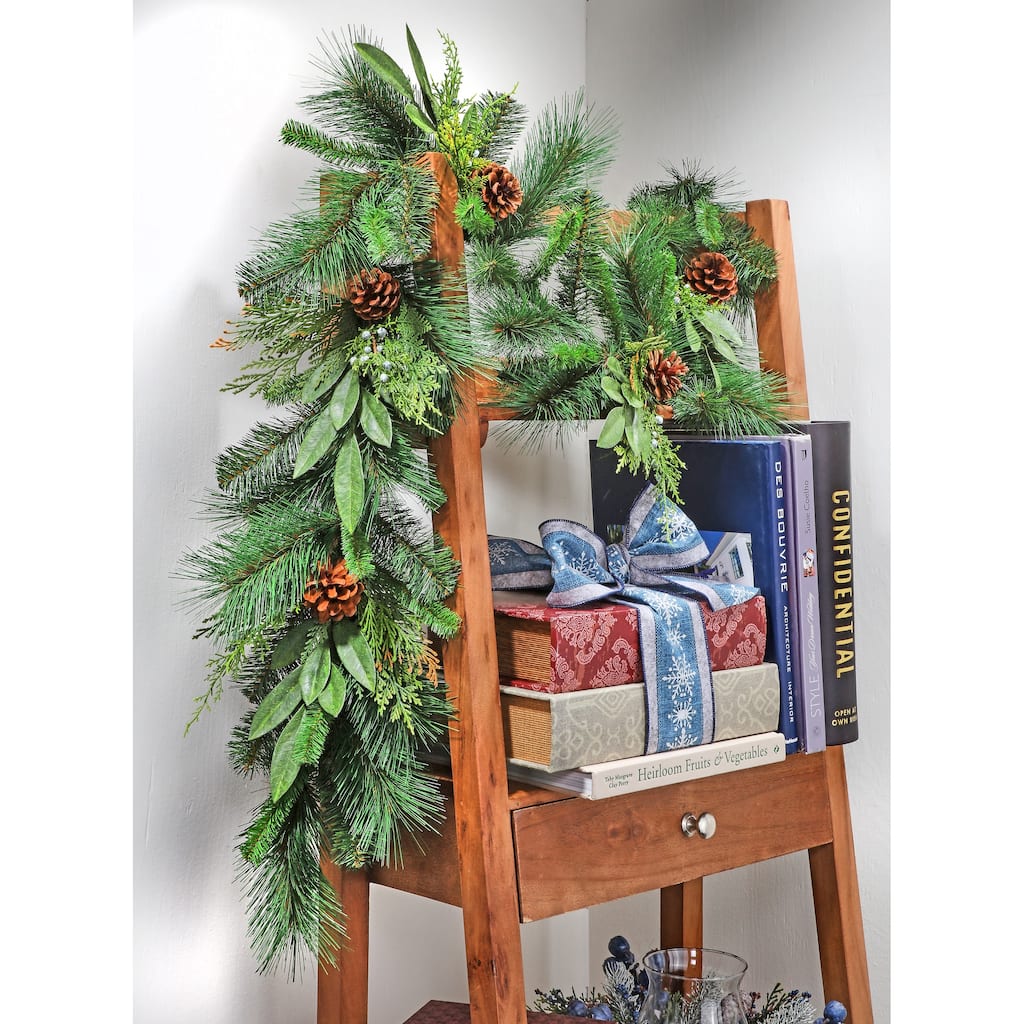 60" Juniper/Cedar Mix Pine w Bay leaf &Cone Garland - Natural Frost