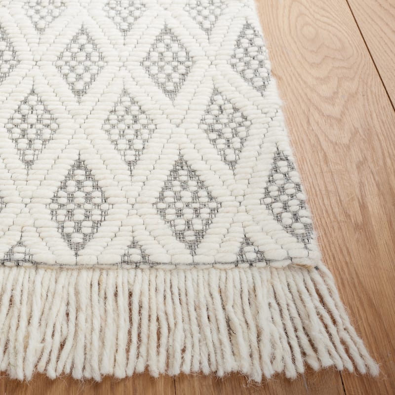 SAFAVIEH Handmade Natura Maga Wool Rug - Ivory/Grey - 8' x 10'