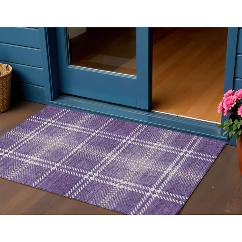 HomeRoots Plaid Transitional Rectangle Outdoor Rug - 3' x 5'