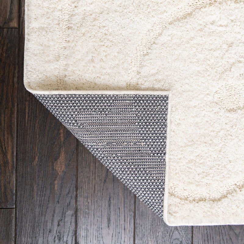 Shag Milson Collection Area Rug