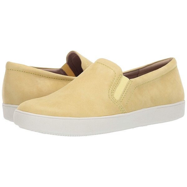 serene comfort slides by naturalizer