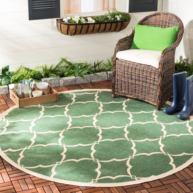 SAFAVIEH Beach House Caetana Indoor /Outdoor Waterproof Patio Backyard Rug - 6'7" Round - Green/Creme