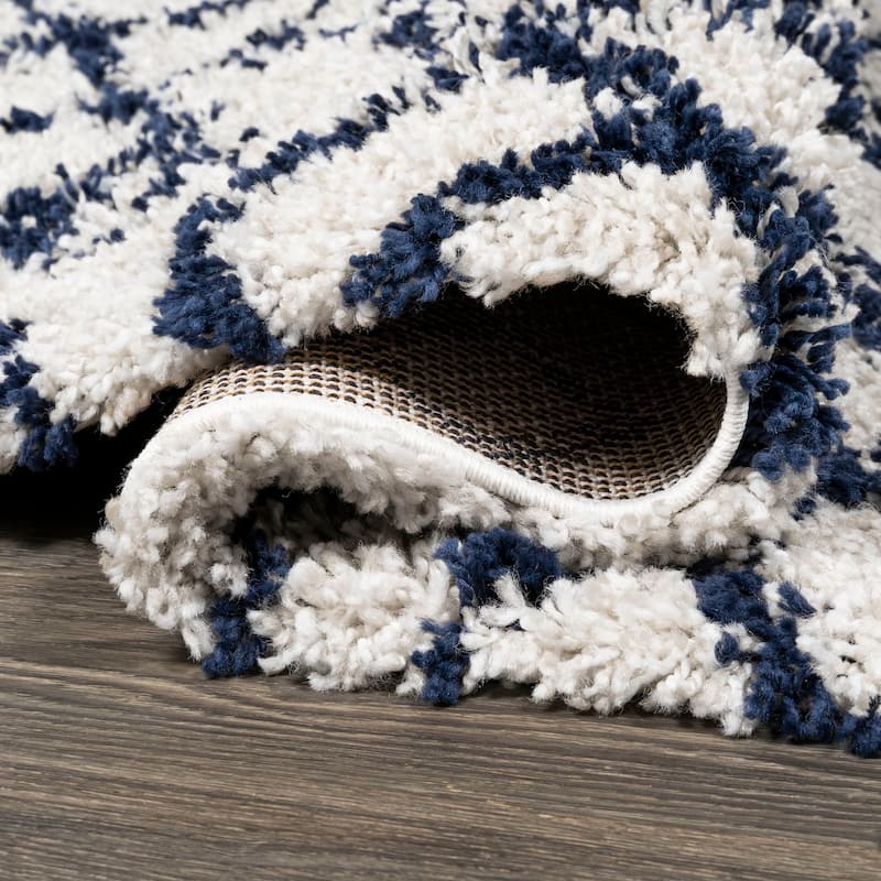 JONATHAN Y Tela Moroccan Diamond Shag Area Rug