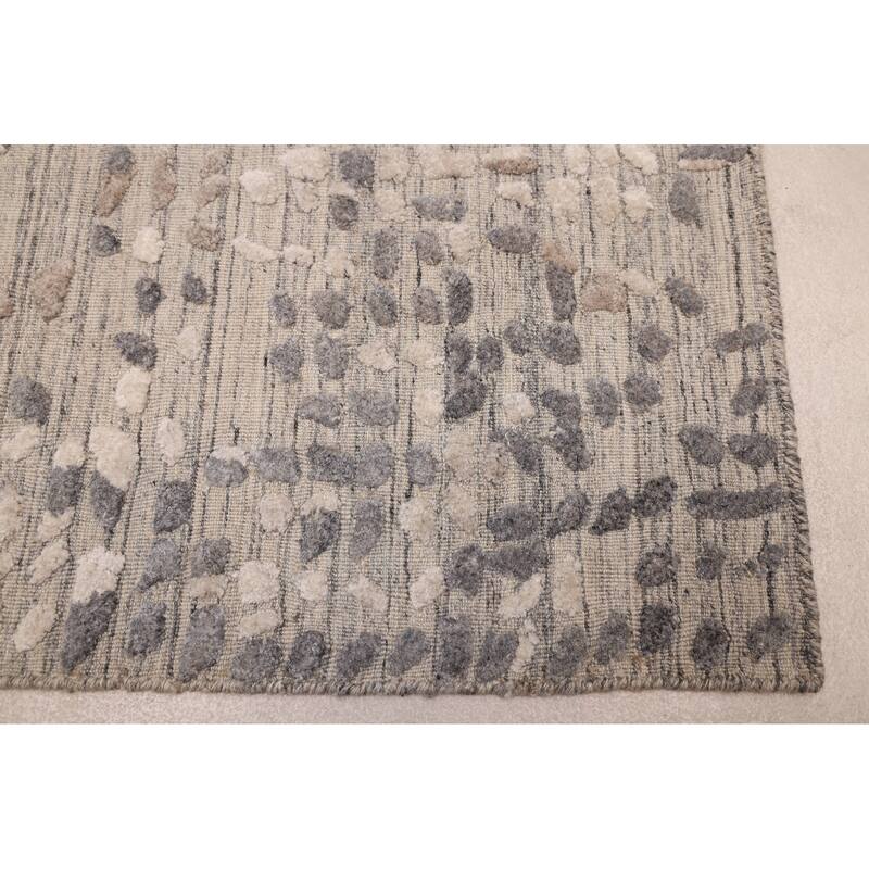 ECARPETGALLERY Hand-knotted Tangier Light Grey Wool Rug - 5'7 x 8'6