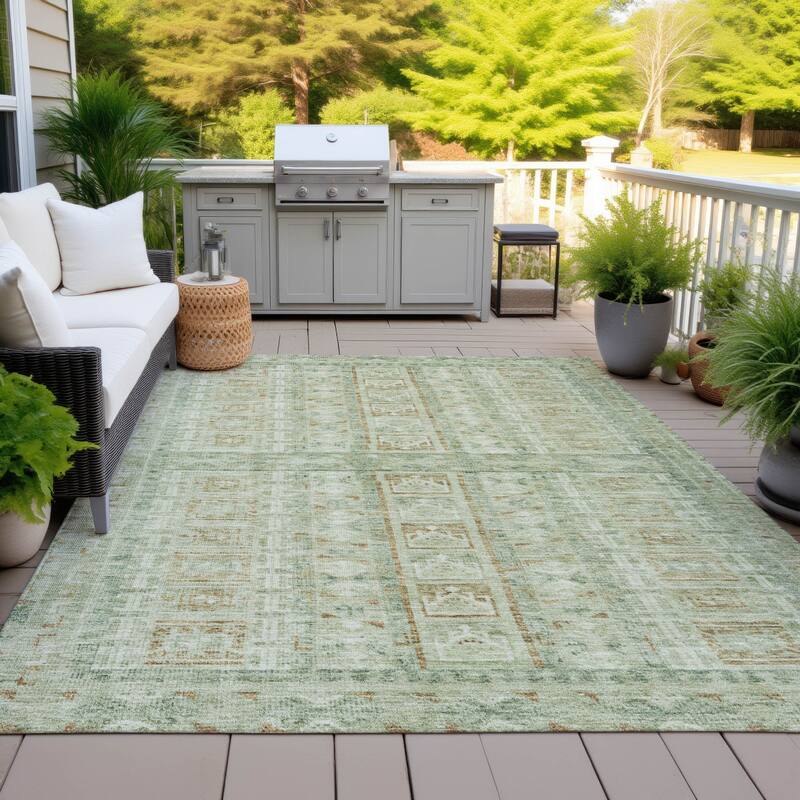 Machine Washable Indoor/Outdoor Global Traditional Chantille Rug - Green - 5' x 7'6"
