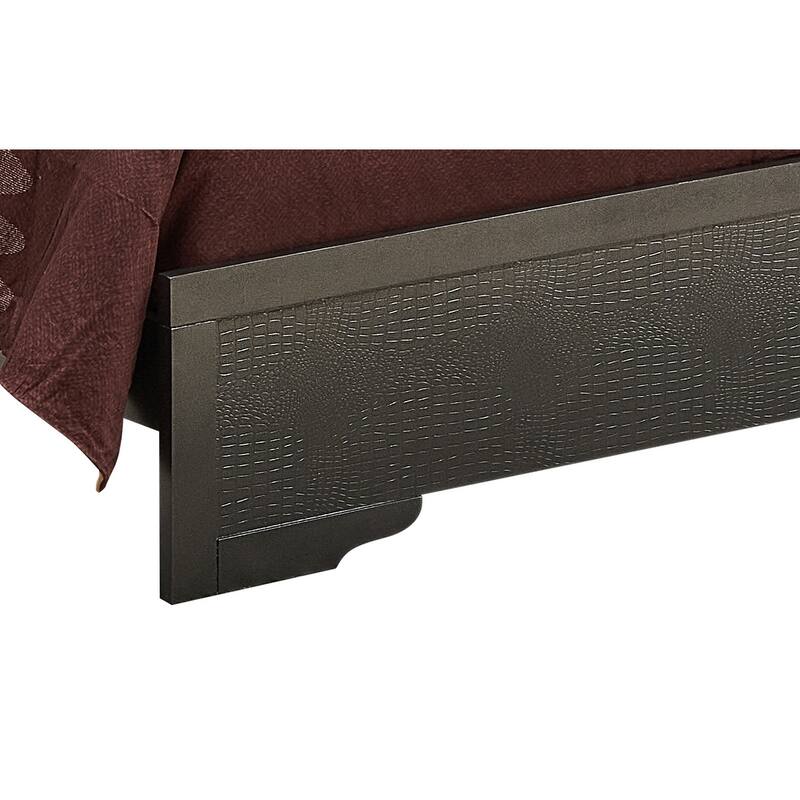 Full Size Traditional Platform Bed with Sturdy Particle Board Construction and Easy Assembly