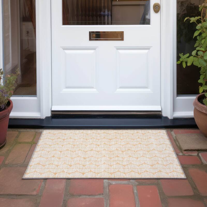 Machine Washable Indoor/ Outdoor Wavy Modern Chantille Rug