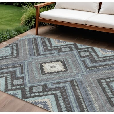 HomeRoots Tribal Transitional Rectangle Outdoor Rug