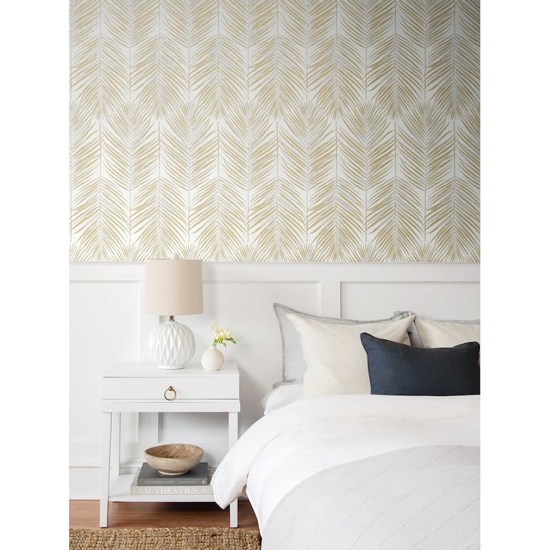 Seabrook Designs Marina Palm Non-Woven Unpasted Wallpaper