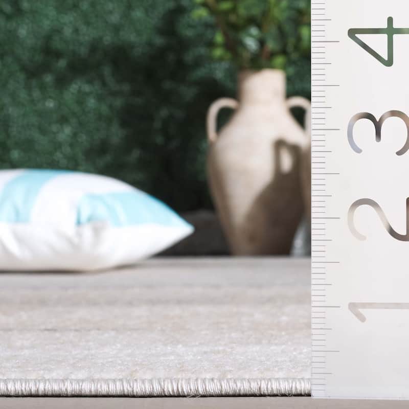SAFAVIEH Stella Manushe Modern & Contemporary Rug