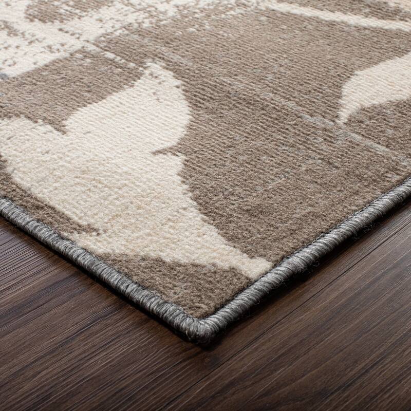 Contemporary Floral Patchwork Indoor Area Rug or Runner by Superior