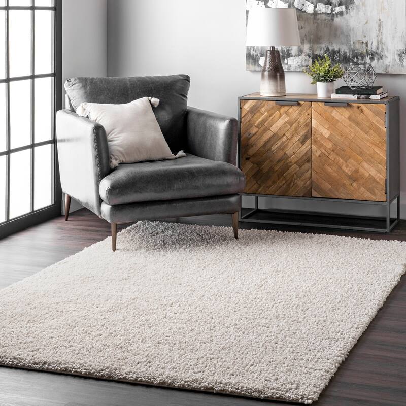 Nuloom Clare Solid Shag Area Rug - 4' x 6' - White - Rectangle