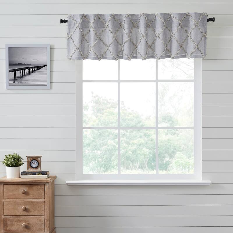 Frayed Lattice Creme & Black Valance 16x72 - M